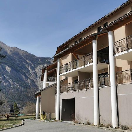 Studio 4 Personnes Avec Piscine Et Sauna - Residence Chateau Des Magnans - Jausiers - Fr-1-165B-45 Buitenkant foto